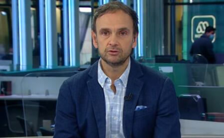 Rodrigo Sepúlveda se emocionó tras enterarse de fallecimiento de niño víctima de cáncer.