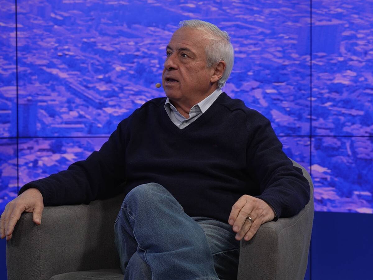 “Tendemos a creer que la salud solo depende del buen acceso a ella, pero la vivienda también es determinante”: Jaime Mañalich