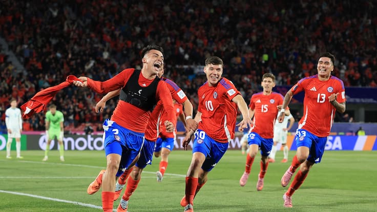 “Si llega una oferta, será difícil rechazarla”: la joven figura del fútbol chileno que podría partir a mitad de año