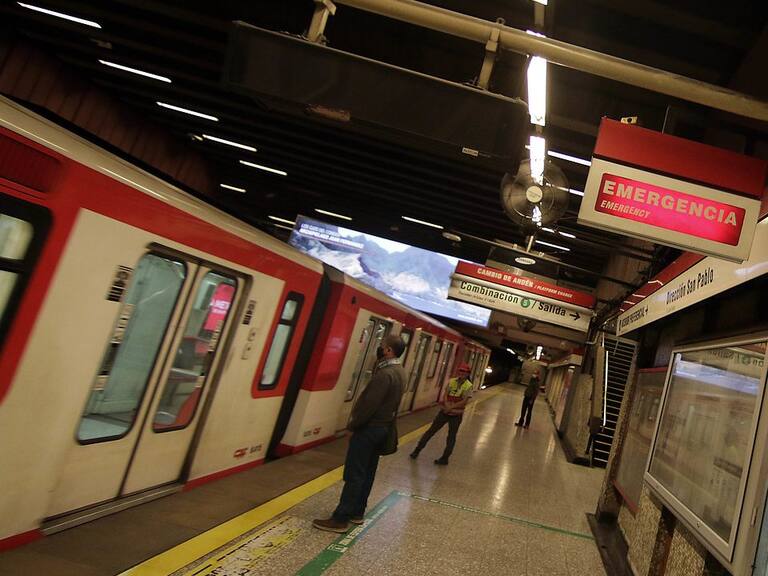 Ministra Hutt asegura que «prontamente» se abrirá estación Baquedano