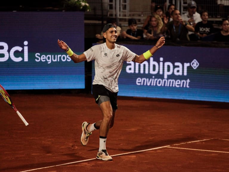Alejandro Tabilo derrota al verdugo de Jarry, queda top 40 del mundo y se instala en la final del Chile Open 2024