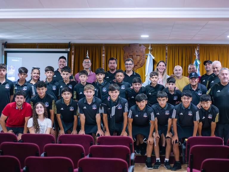 Con un particular refuerzo: sub 13 de Colo Colo vence a su similar de River Plate en Argentina