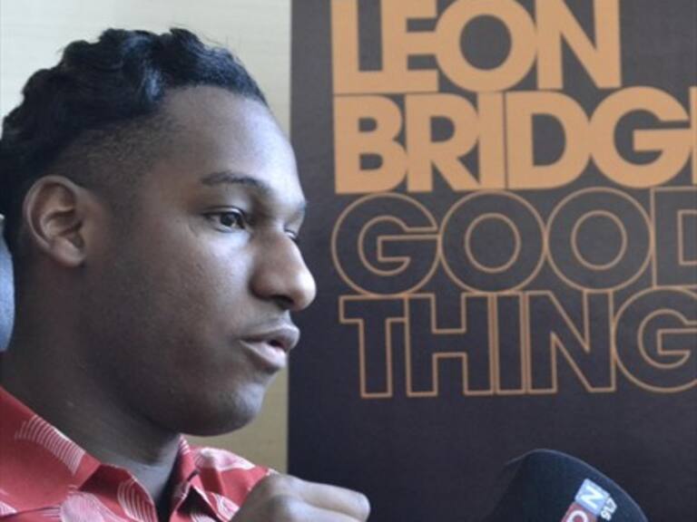 Leon Bridges, la revelación del soul, debutó en Chile: «La música pop se puede hacer con buen gusto»
