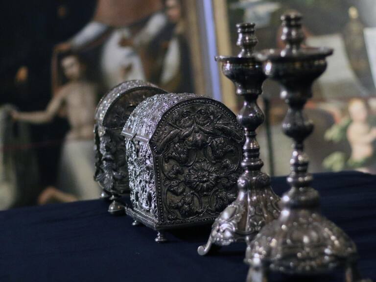 Cementerio General de Recoleta recupera 13 esculturas robadas por el empresario Raúl Schüler