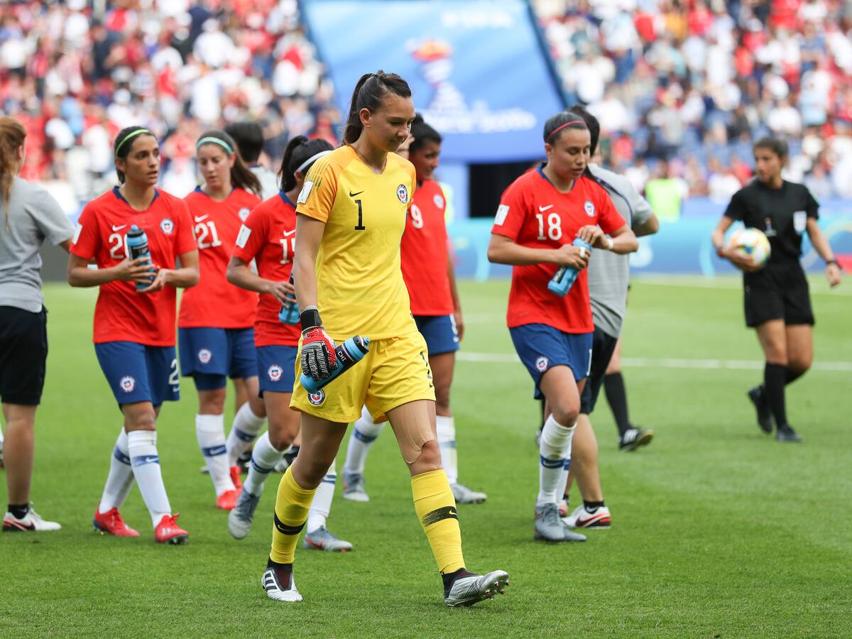 “Extraño la selección chilena... Las puertas están abiertas para volver, pero aún no decido nada”