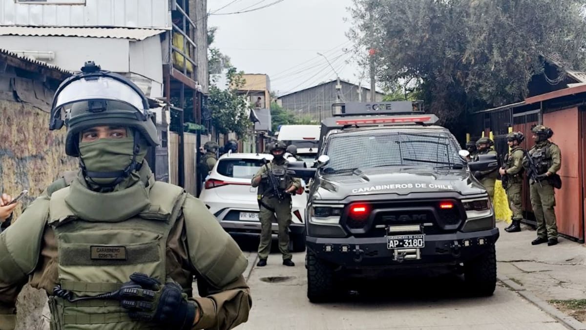 Operativo antidrogas en Cerrillos: Carabineros allana una decena de viviendas y detienen a 7 personas
