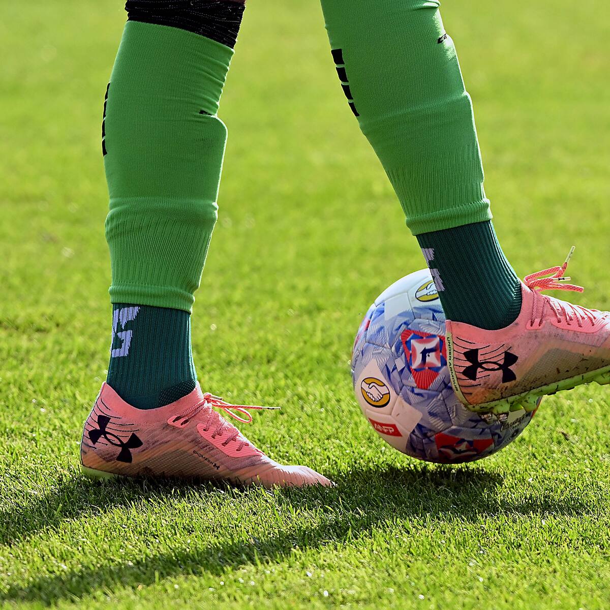 Servicio Nacional de Migraciones abre proceso sancionatorio a 36 clubes por tener jugadores sin permiso de trabajo: esta es la multa que arriesgan