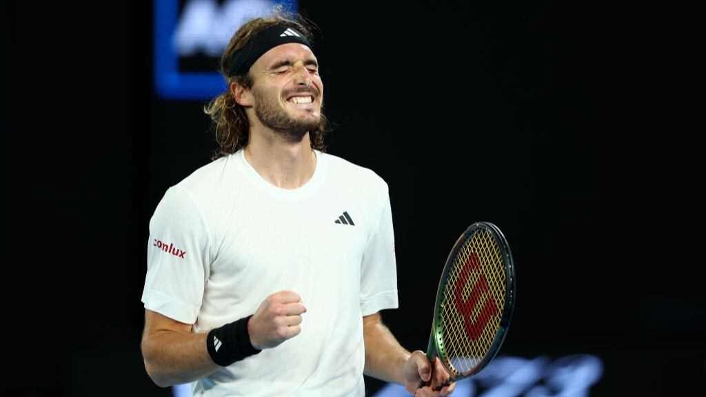 Stefanos Tsitsipas se mete sin problemas en las semifinales del Abierto de Australia