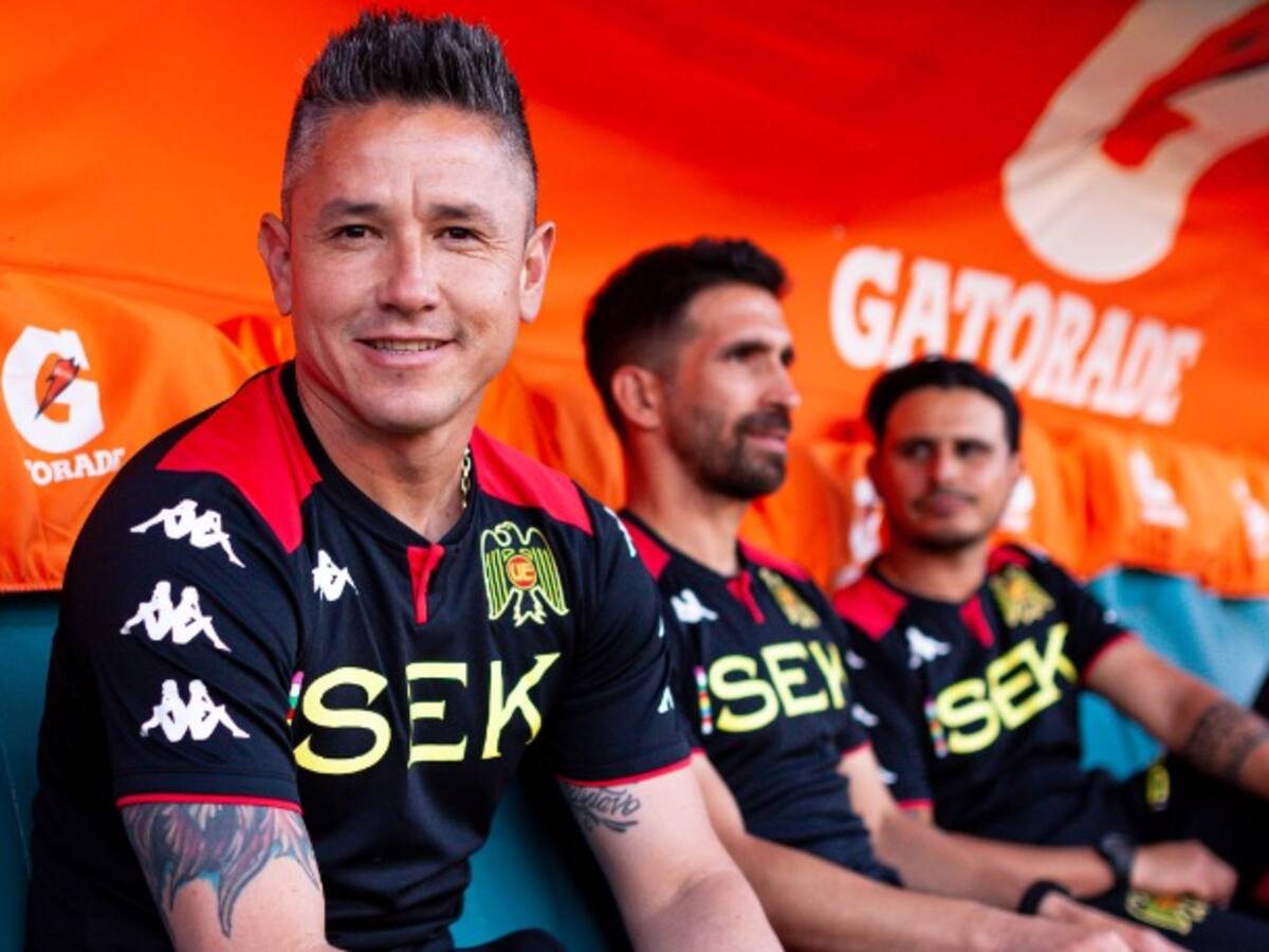 Gustavo Canales aplaude el rendimiento de Unión Española ante la U: «El equipo fue superior en los 180 minutos»