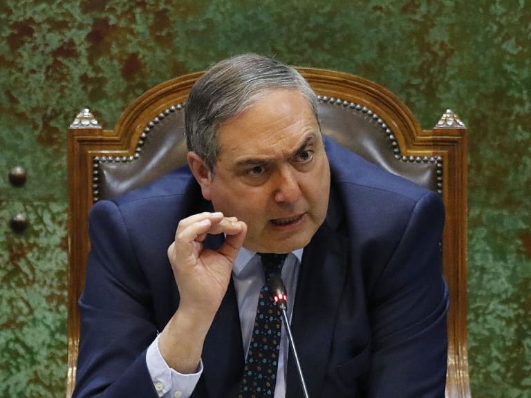 «Por razones estrictamente personales»: diputado Carlos Bianchi renuncia a la primera vicepresidencia de la Cámara