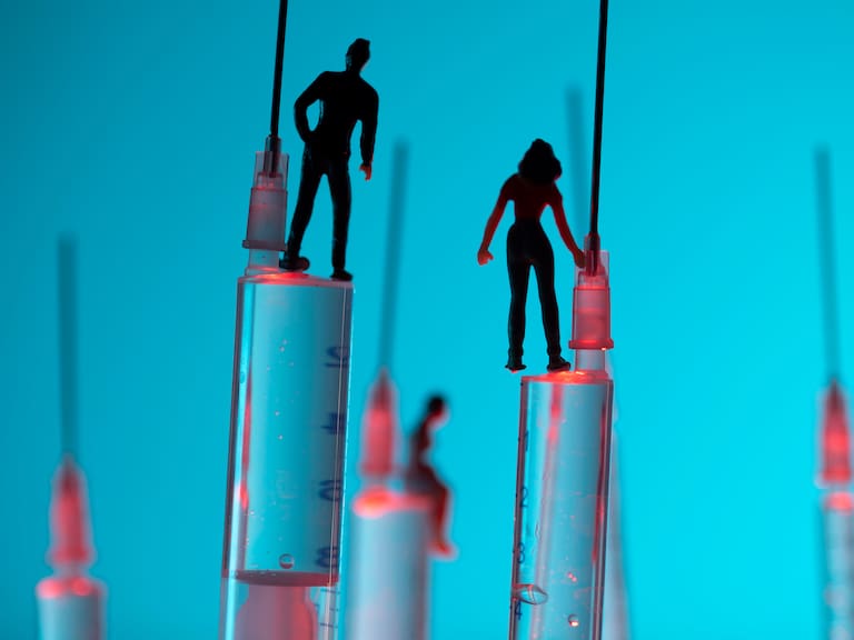Tras el fenómeno de Ozempic: venta en Chile de fármaco experimental para bajar de peso enciende alarmas por peligros y efectos secundarios