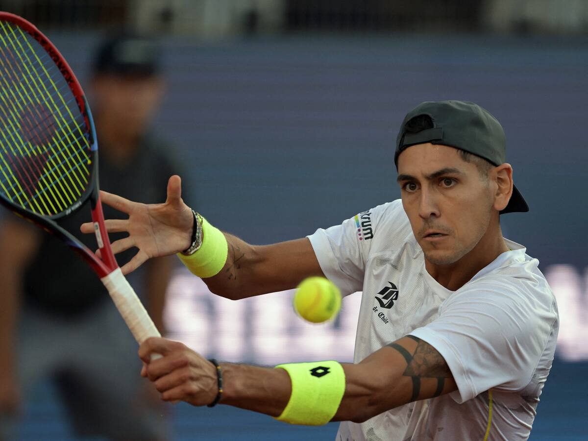No habrá duelo de chilenos: a Alejandro Tabilo le dan vuelta el partido y queda eliminado del Masters de Madrid