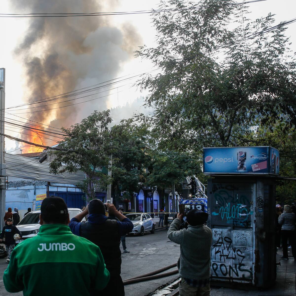 Seremi de Salud de la Región Metropolitana da recomendaciones por presencia humo en distintas comunas de Santiago