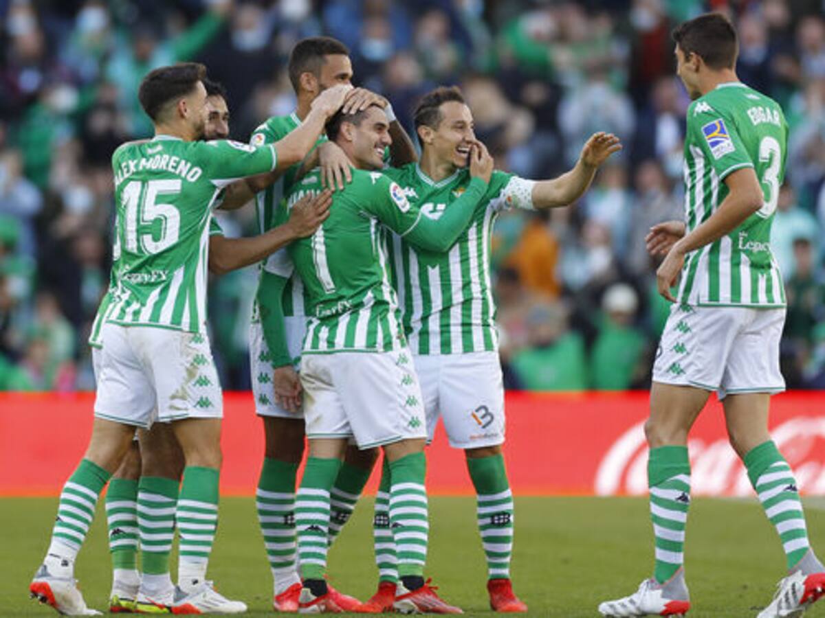 El Betis de Manuel Pellegrini goleó al modesto Alicante y avanzó con propiedad en la Copa del Rey