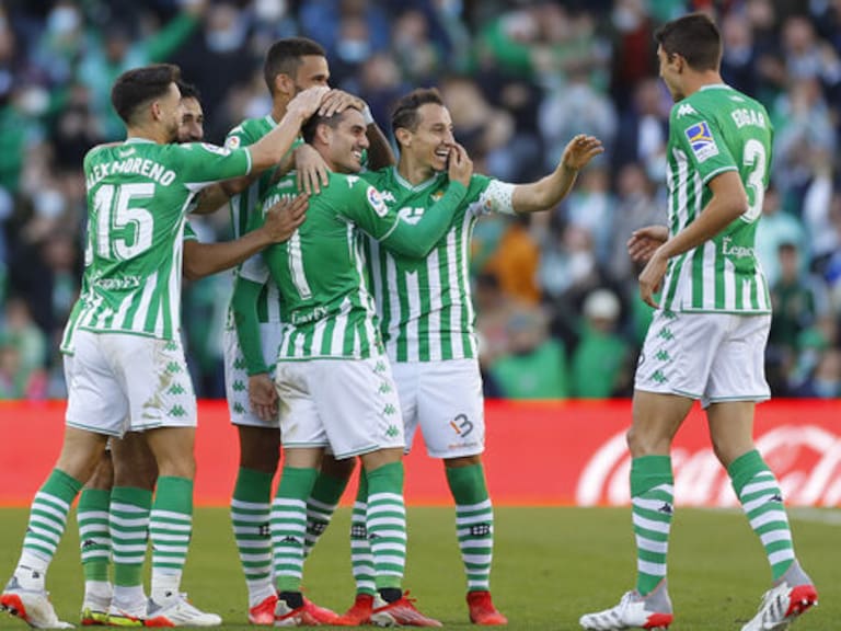 El Betis de Manuel Pellegrini goleó al modesto Alicante y avanzó con propiedad en la Copa del Rey