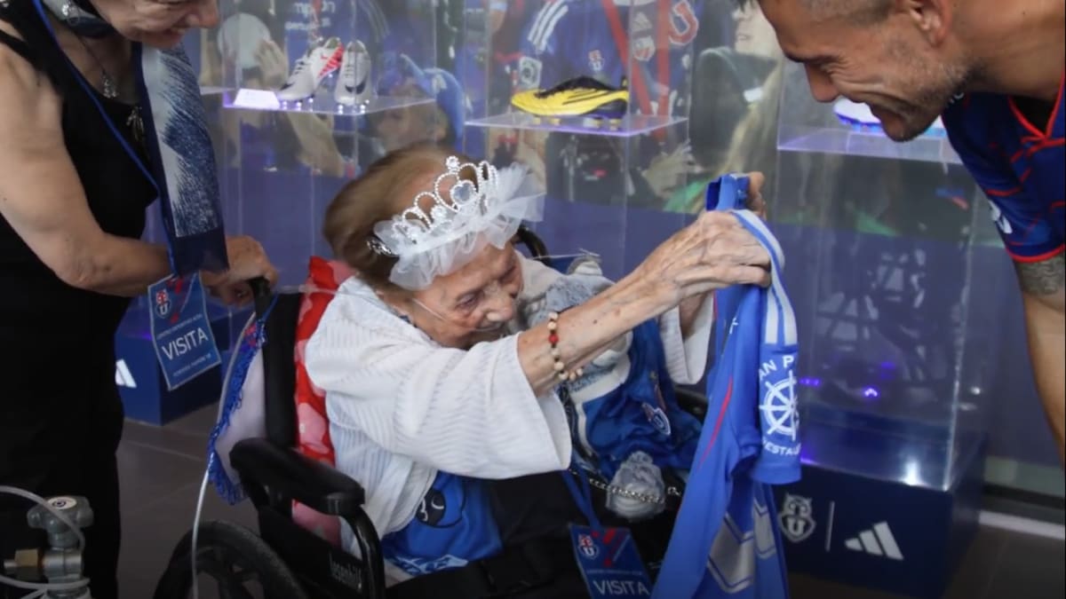 El regalo de la U de Chile para su hincha más longeva: acaba de cumplir 102 años