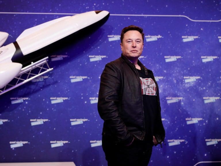 BERLIN, GERMANY DECEMBER 01:  SpaceX owner and Tesla CEO Elon Musk arrives on the red carpet for the Axel Springer Award 2020 on December 01, 2020 in Berlin, Germany.  (Photo by Hannibal Hanschke-Pool/Getty Images)