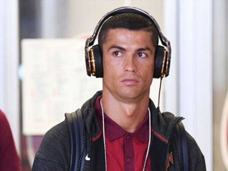 Hinchas trolean a Cristiano Ronaldo y le gritan «Messi»