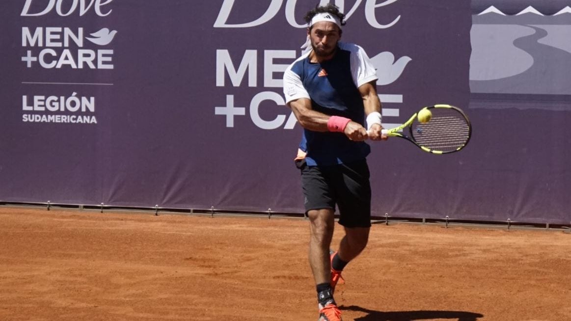 Gonzalo Lama sigue dando pelea en el Challenger de Concepción y avanzó a semifinales