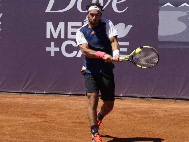Gonzalo Lama sigue dando pelea en el Challenger de Concepción y avanzó a semifinales