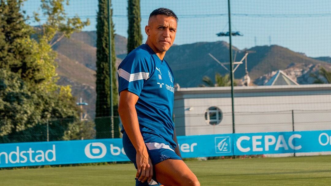 Alexis Sánchez es recibido entre abrazos por su DT y vive intenso primer entrenamiento con Olympique de Marsella