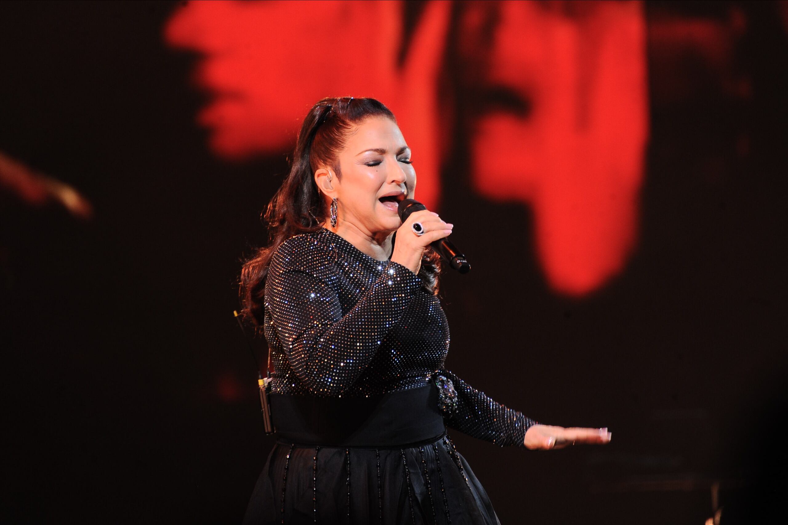 Gloria Estefan divide a Viña 2026: críticas por su voz y ola de defensas en redes