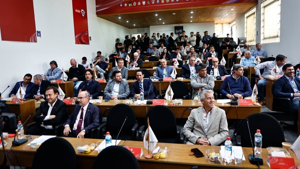 Consejo de Presidentes mantiene el formato de torneo largo y el número de extranjeros en Primera División