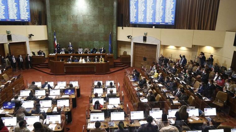 13 DE JULIO DE 2022/VALPARAISOVista general de la Sesión de la Cámara de Diputados, que discute una nueva solicitud del Presidente de la República para extender el Estado de Excepción Constitucional en la Macrozona Sur.
FOTO: LEONARDO RUBILAR CHANDIA/AGENCIAUNO