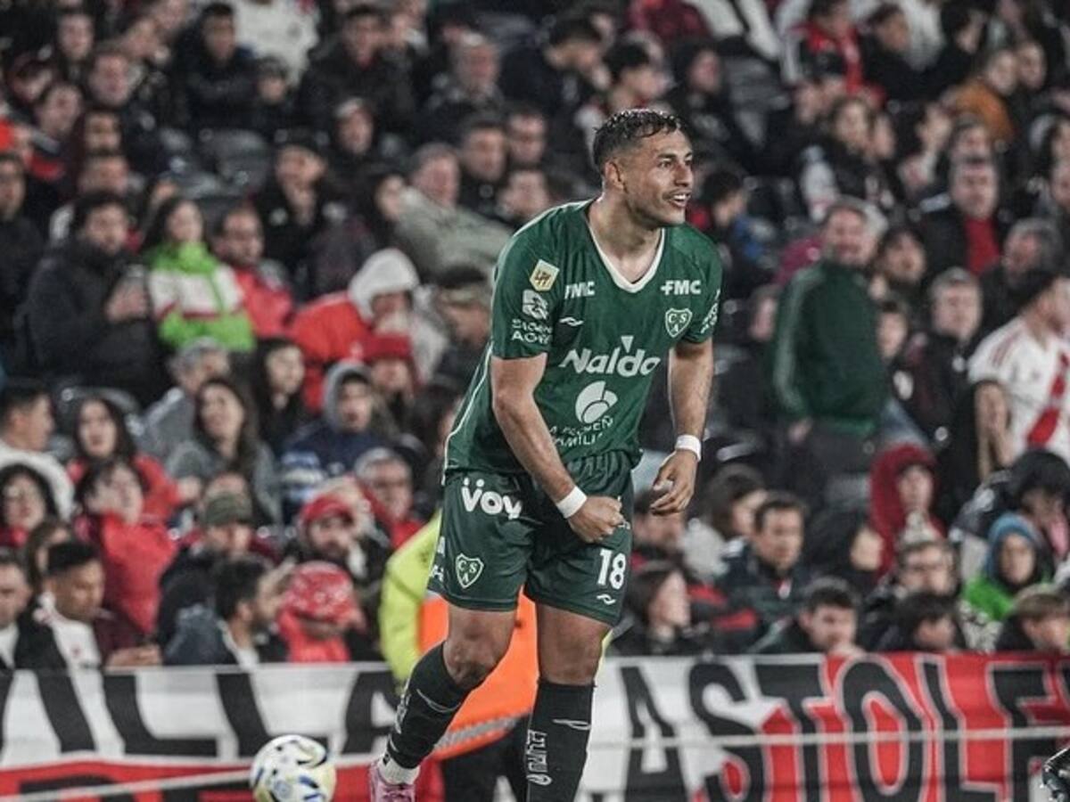 Gol con “túnel” al arquero incluido: Iván Morales anota ante River Plate y le da el triunfo a Sarmiento en Argentina