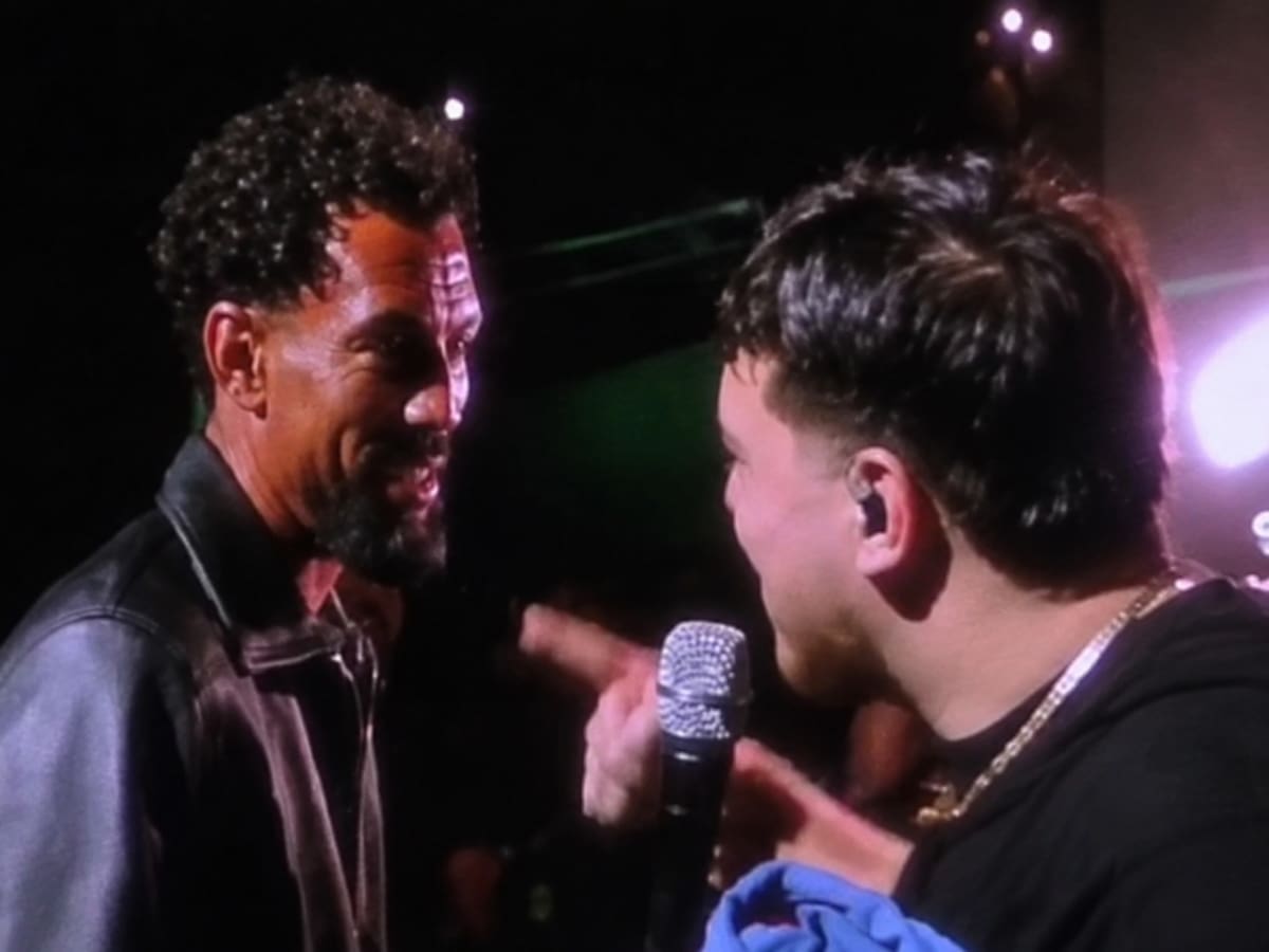 Vozinha es sorprendido en un concierto en Chile y esto ocurre: la escena ya es viral en redes
