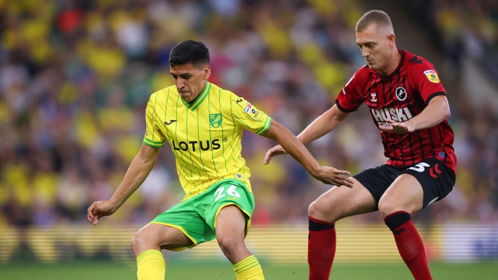 Marcelino Núñez fue titular en triunfo del Norwich por el Championship