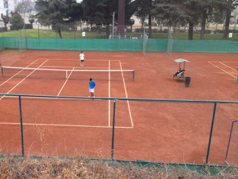 Ministerio del Deporte oficializó los protocolos para el regreso del golf y tenis