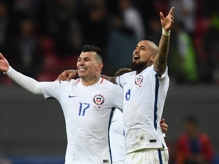 Arturo Vidal aplaude el regreso de Gary Medel a la UC: “Ojalá pueda llegar a la selección”