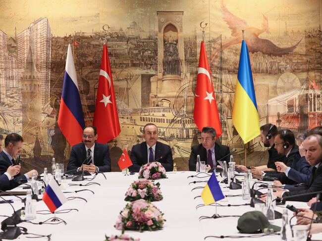 Las negociaciones de paz entre las delegaciones rusa y ucraniana en Estambul