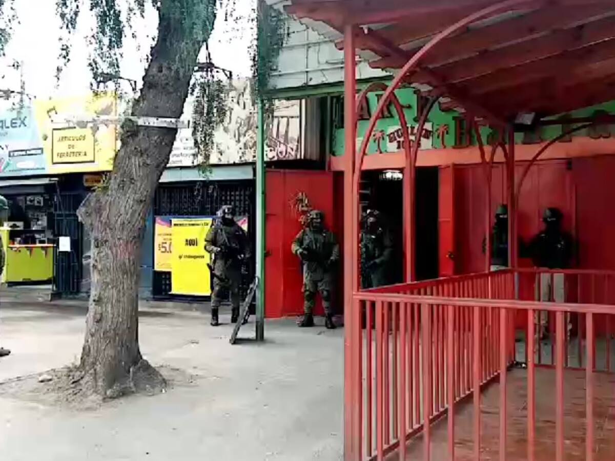 Carabineros realiza operativo policial en Cerro Navia por robo a bodegas Brinks en Rancagua