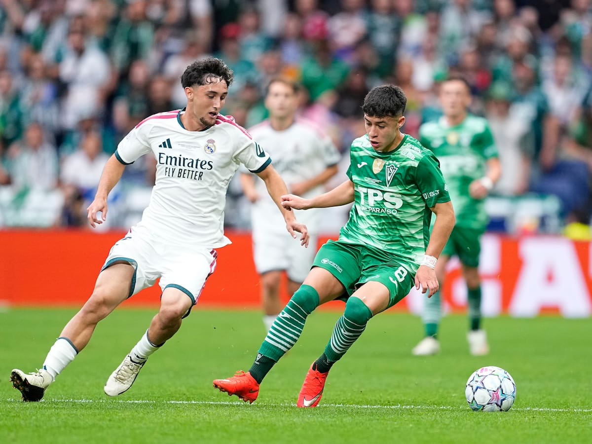 “¿Los elogios de Mourinho? No los he confirmado; si llegan a ser verdad no me cambia nada, mi foco está acá”