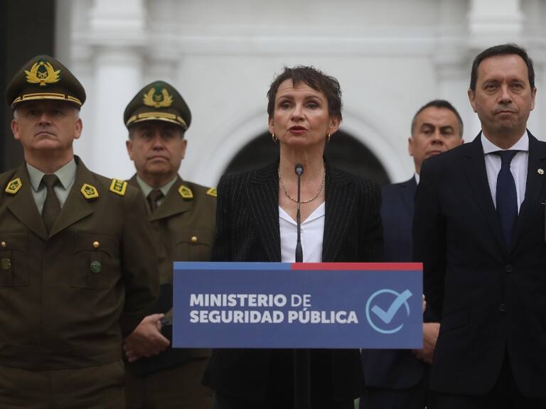 Agencia UNO | La ministra del Interior, Carolina Tohá, tras reunión con altos mandos de la PDI y Carabineros