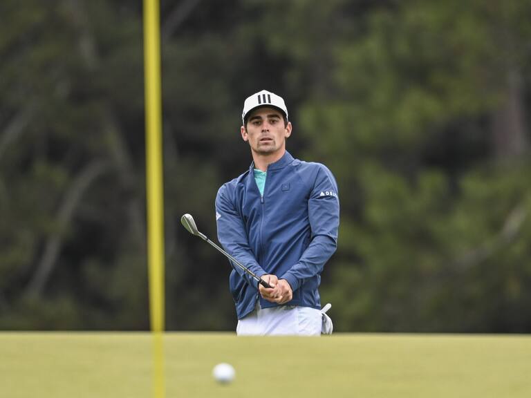 Joaquín Niemann sufre en la tercera ronda del Masters de Augusta y se aleja del top ten