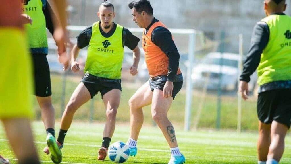 Presidente de San Antonio Unido valora contar con Esteban Paredes: "Estará en la parte más fuerte de la pretemporada"