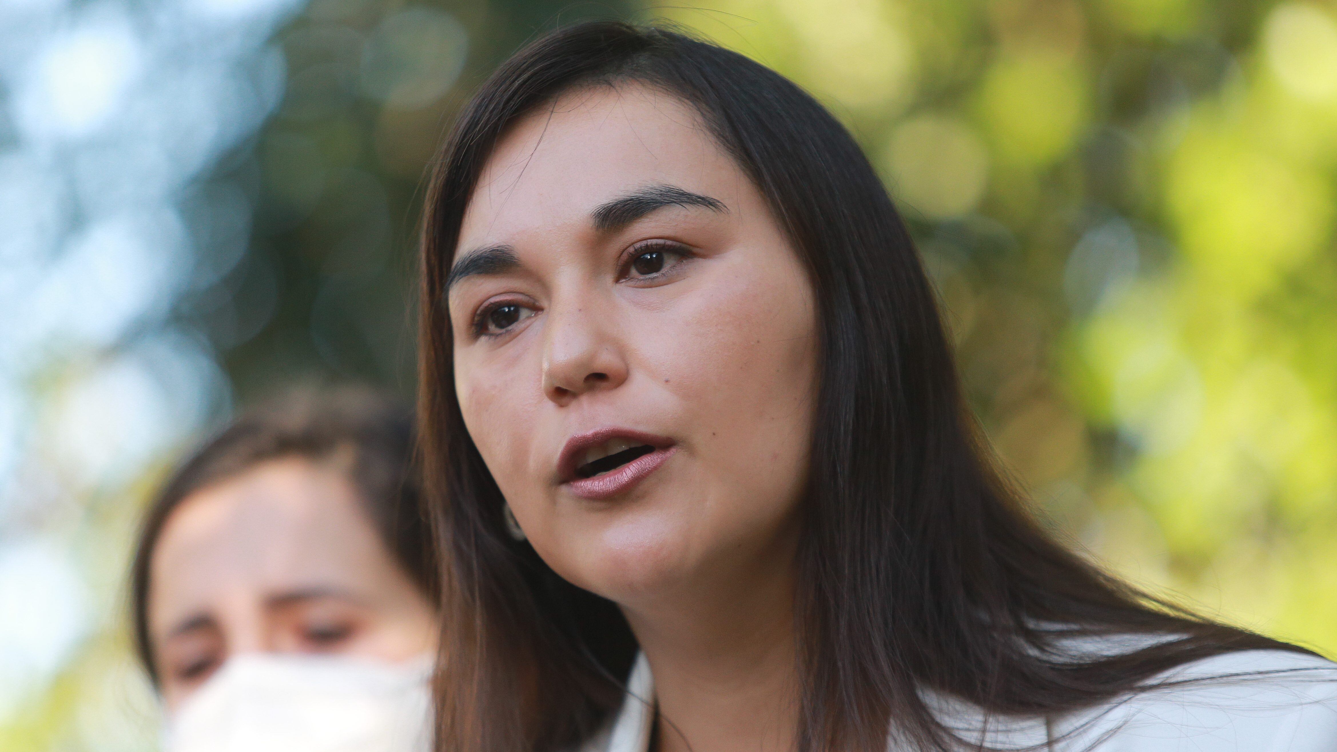 25 de Noviembre de 2021 / ÑUÑOA Iskia Siches presenta su renuncia al Colegio Médico para unirse a la campaña de Gabriel Boric
FOTO: DIEGO MARTIN /AGENCIAUNO