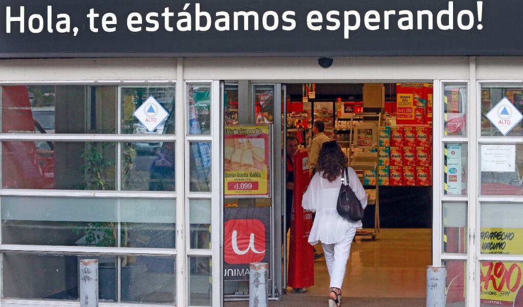 Sernac logra acuerdo por colusión de los pollos