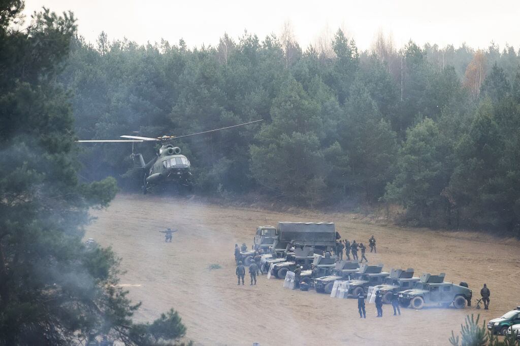 Polonia refuerza sus posiciones en la frontera con Bielorrusia
