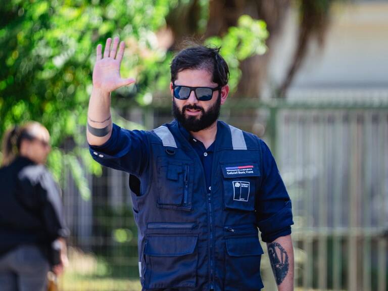 Presidente Boric llegá a Temuco para coordinar combate contra incendios forestales