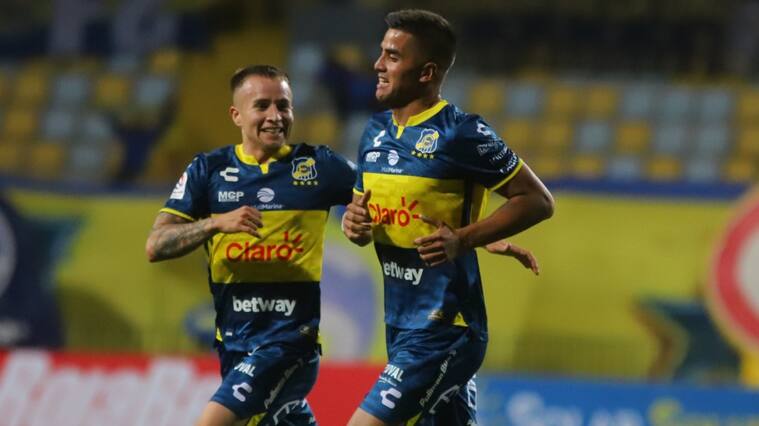Álvaro Madrid valora el presente de Everton: "Los mexicanos le han hecho bastante bien al club"