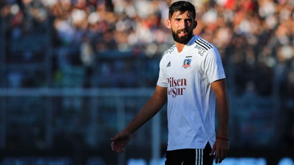 Las opciones que maneja Colo Colo para reemplazar al lesionado Emiliano Amor