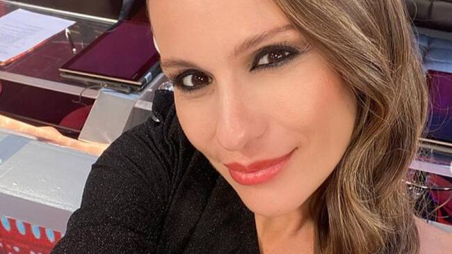 Pampita impactó bailando el caño a pocos días de dar a luz