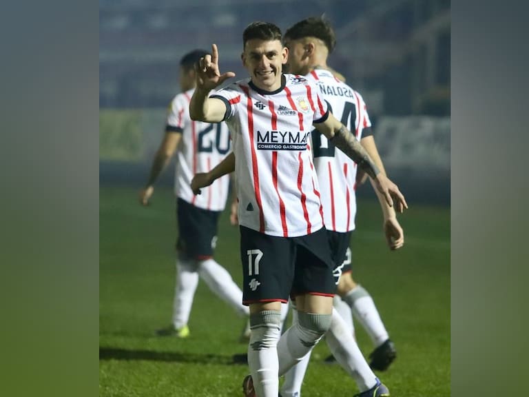 Maximiliano Cerato es acusado de adeudar dinero a hinchas de Deportes Linares