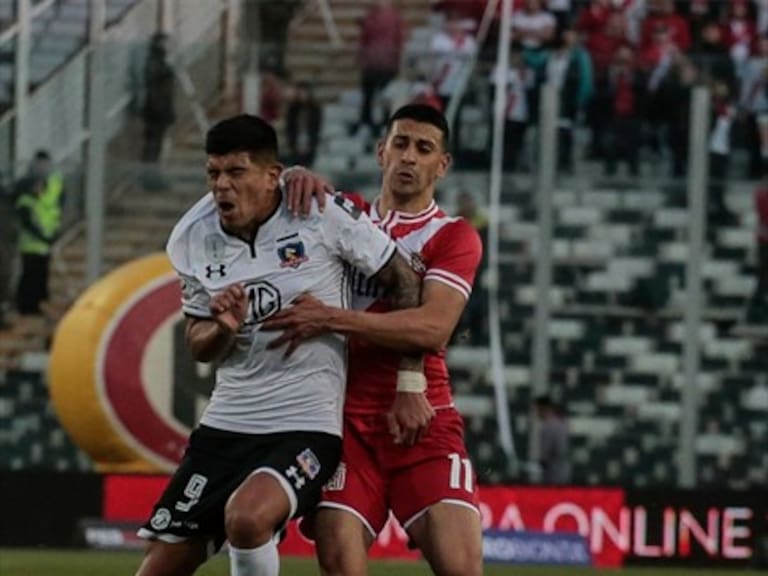 Esteban Pavez tiene un esguince de rodilla y se perderá el duelo con Corinthians