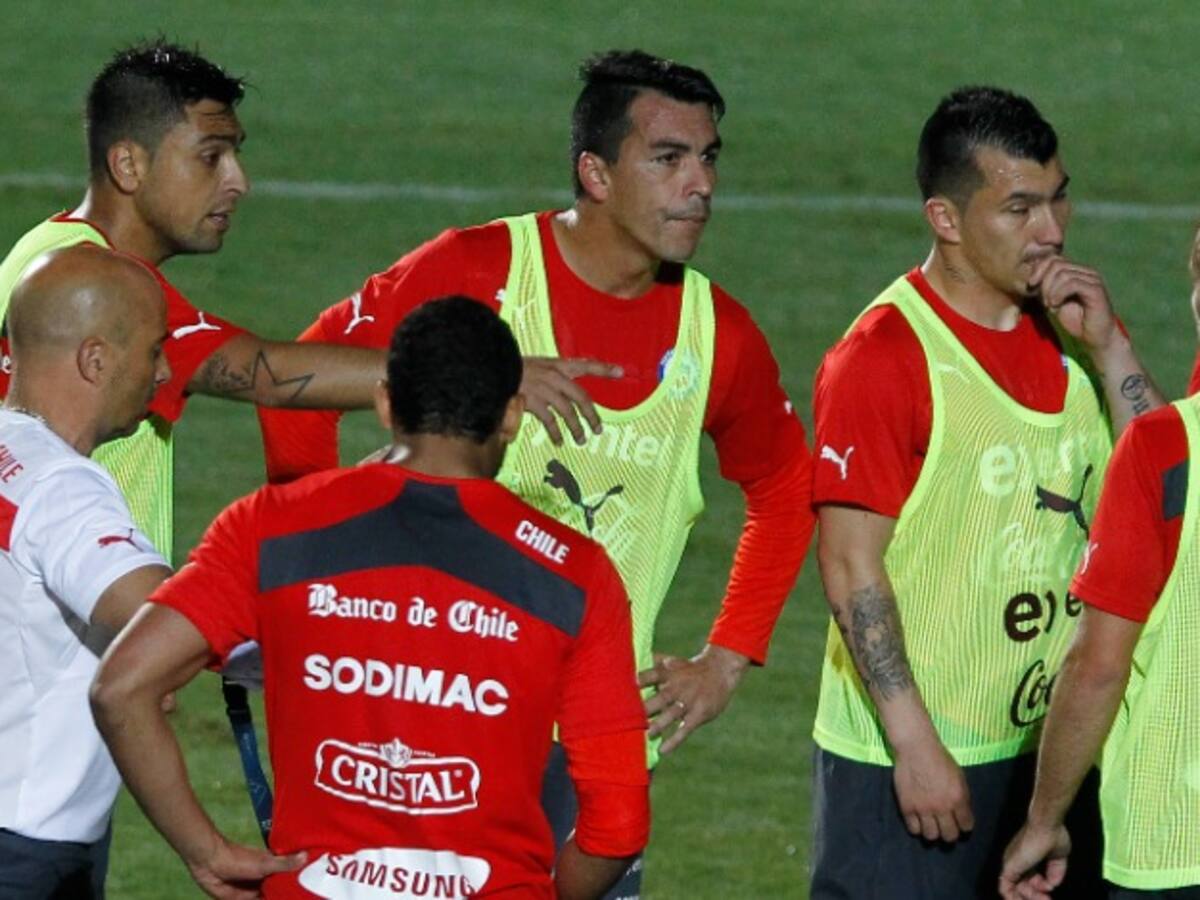 Esteban Paredes carga contra Sampaoli y acusa menosprecio del ex DT de Chile: “Él era un tipo raro, no te pescaba mucho”