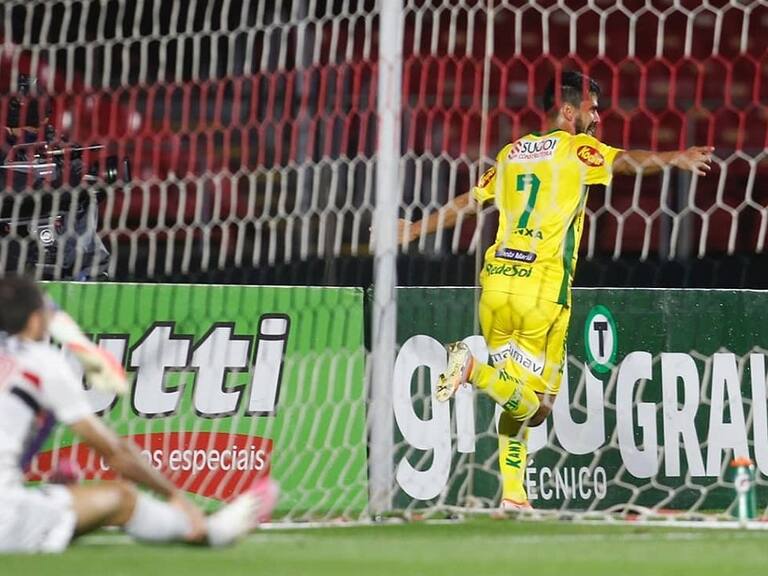 Mirassol Futebol Clube festeja en el Morumbí